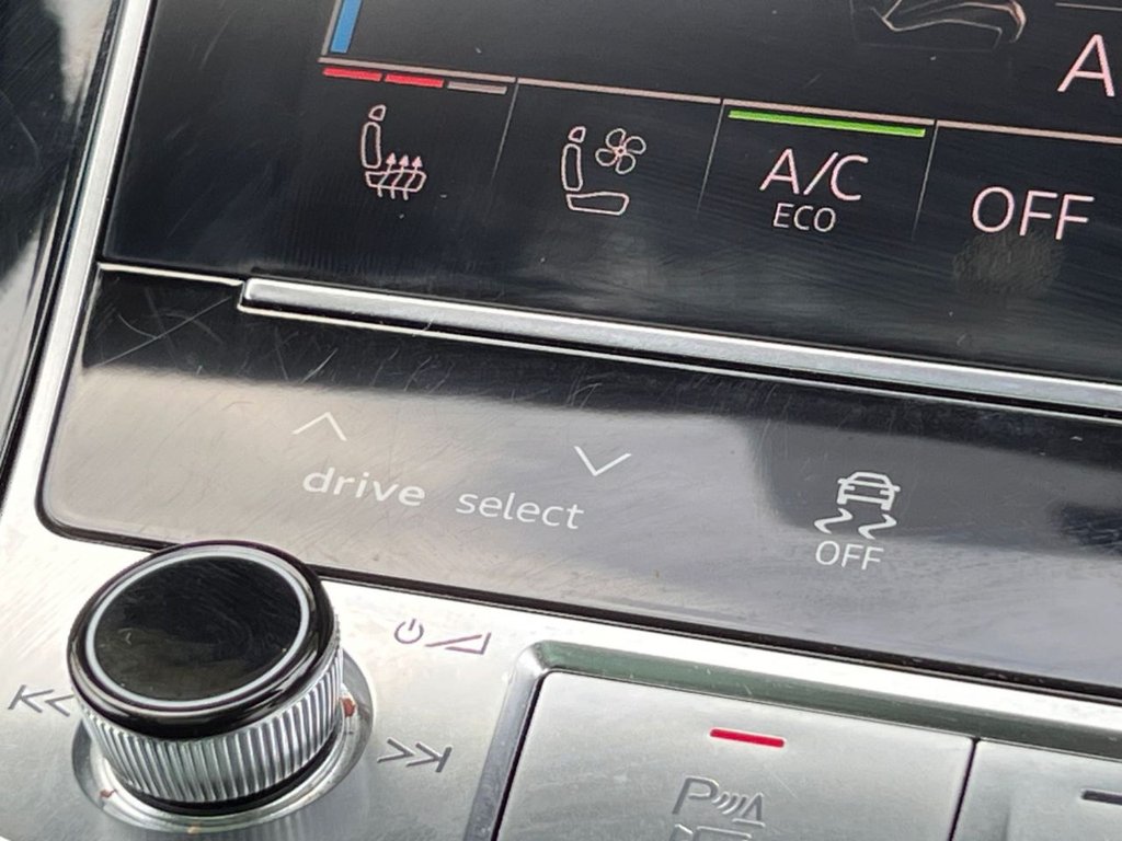 Used Audi RS Q8 2025 for sale - 76178407: Photo 30