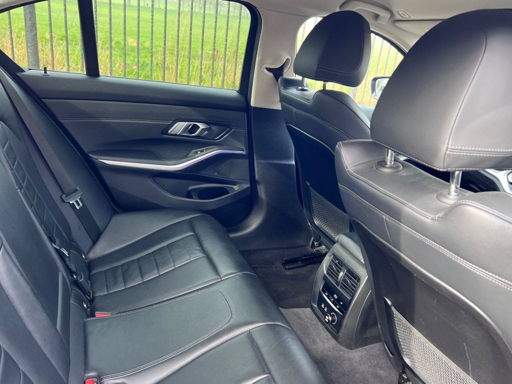 Used BMW 3 Series 2019 for sale - 77967076: Photo 12