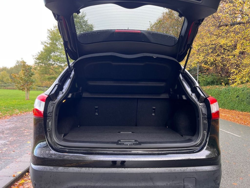 Used Nissan Qashqai 2016 for sale - 76345993: Photo 13