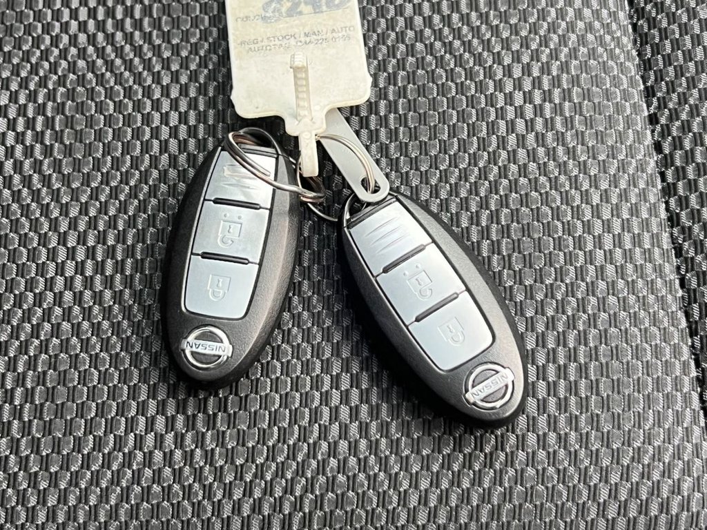 Used Nissan Qashqai 2016 for sale - 76345993: Photo 30