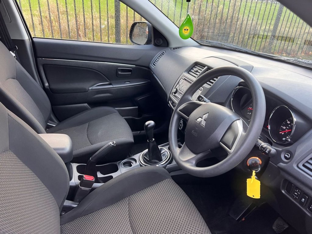 Used Mitsubishi ASX 2015 for sale - 76375953: Photo 2