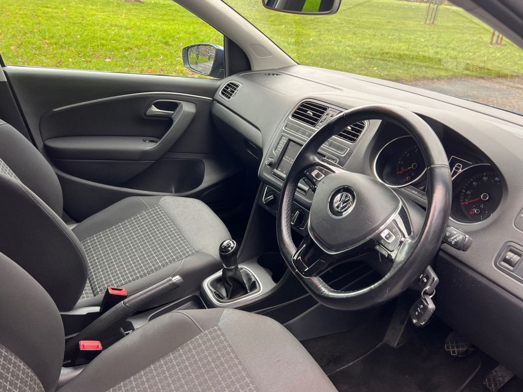 Used Volkswagen Polo 2017 for sale - 76867910: Photo 2