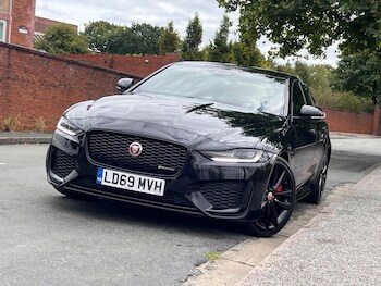 Used Jaguar XE 2020 for sale - 75654629: Photo