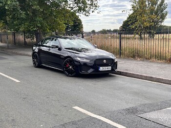 Used Jaguar XE 2020 for sale - 75654629: Photo