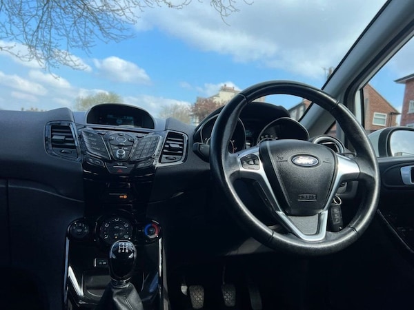 Used Ford Fiesta 2015 for sale - 76185739: Photo 17