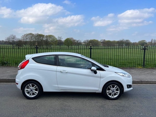 Used Ford Fiesta 2015 for sale - 76185739: Photo 5