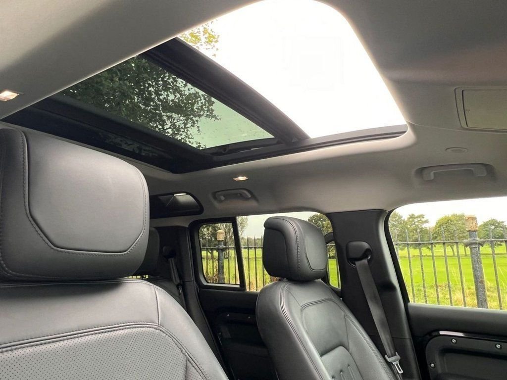 Used Land Rover Defender 2020 for sale - 77096736: Photo 23