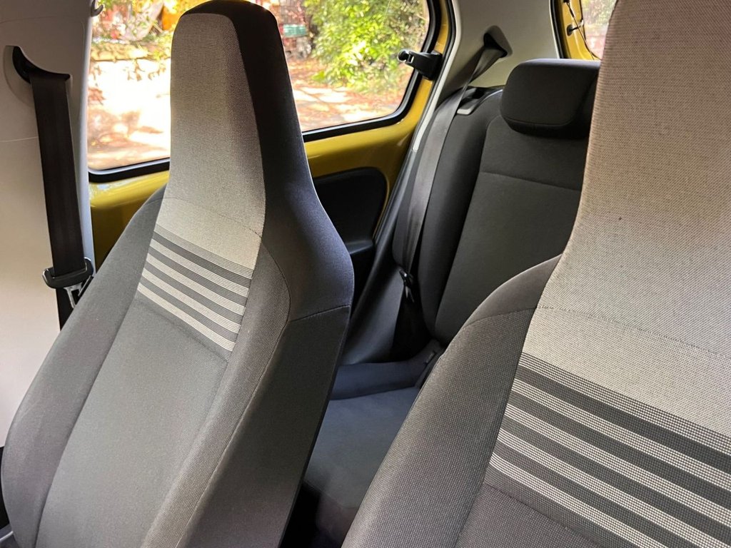 Used Volkswagen up! 2017 for sale - 76118937: Photo 12