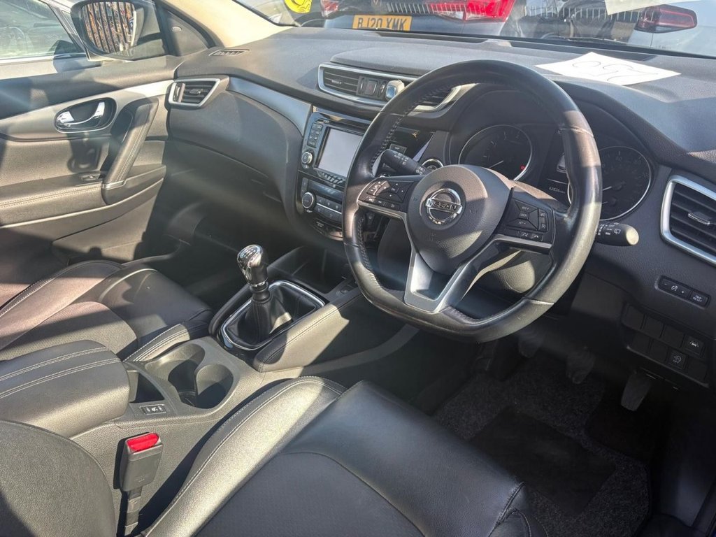 Used Nissan Qashqai 2017 for sale - 77936174: Photo 2