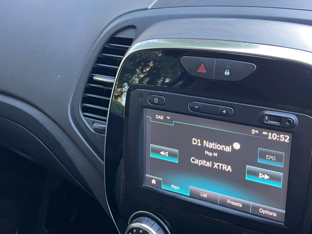 Used Renault Captur 2018 for sale - 76642100: Photo 16