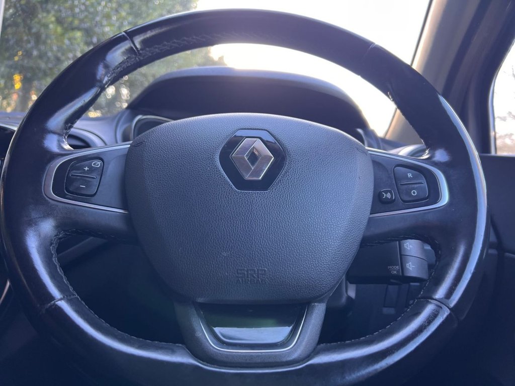 Used Renault Captur 2018 for sale - 76642100: Photo 21