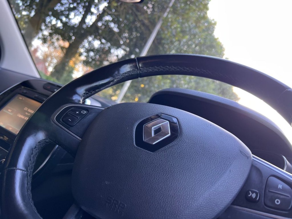 Used Renault Captur 2018 for sale - 76642100: Photo 22