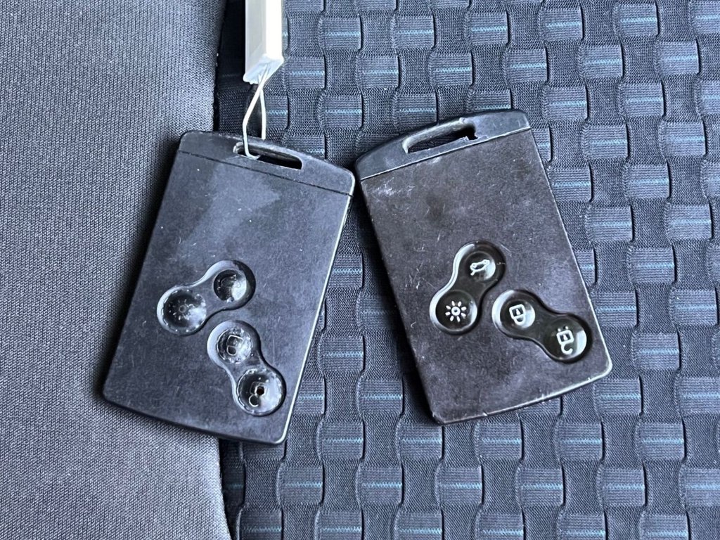 Used Renault Captur 2018 for sale - 76642100: Photo 24