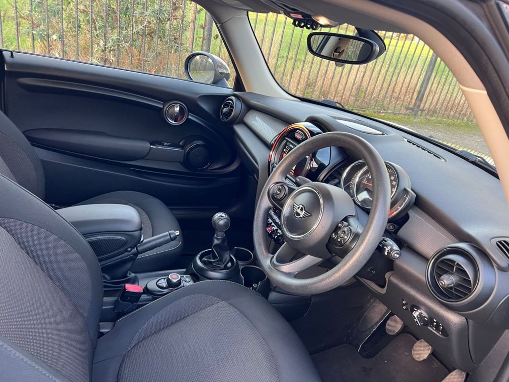 Used MINI Hatch 2018 for sale - 77049014: Photo 2