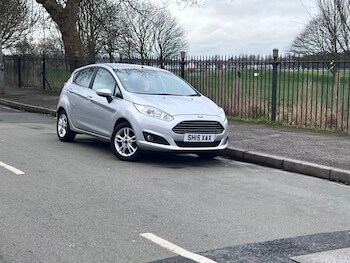 Used Ford Fiesta 2015 for sale - 77697928: Photo