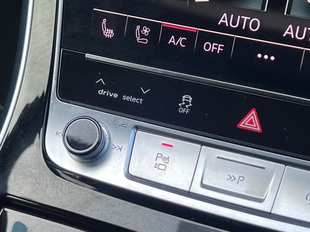 Used Audi RS Q8 2022 for sale - 77315967: Photo 26