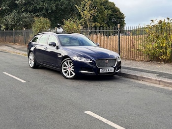 Used Jaguar XF 2019 for sale - 75585729: Photo