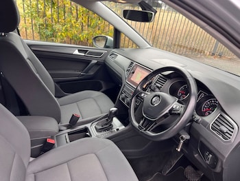 Used Volkswagen Golf SV 2020 for sale - 75642868: Photo