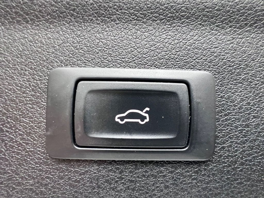 Used Audi Q3 2015 for sale - 77697859: Photo 21