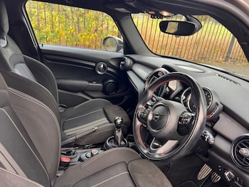 Used MINI Hatch 2018 for sale - 75947466: Photo