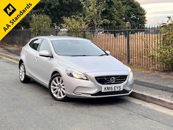 2015 (15) - 1.6 D2 SE Lux Nav Hatchback 5dr Auto Diesel Powershift Euro 5 (s/s) (115 ps