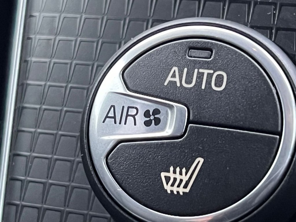 Used Volvo V40 2019 for sale - 76910524: Photo 23