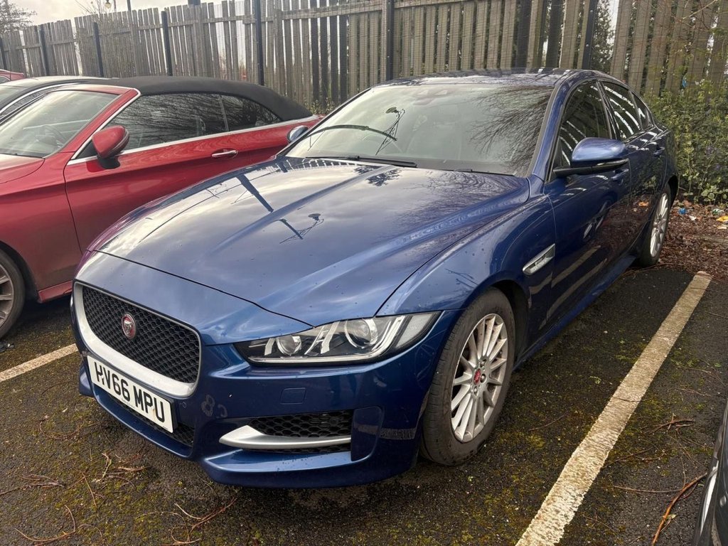 Used Jaguar XE 2016 for sale - 78082256: Photo 3