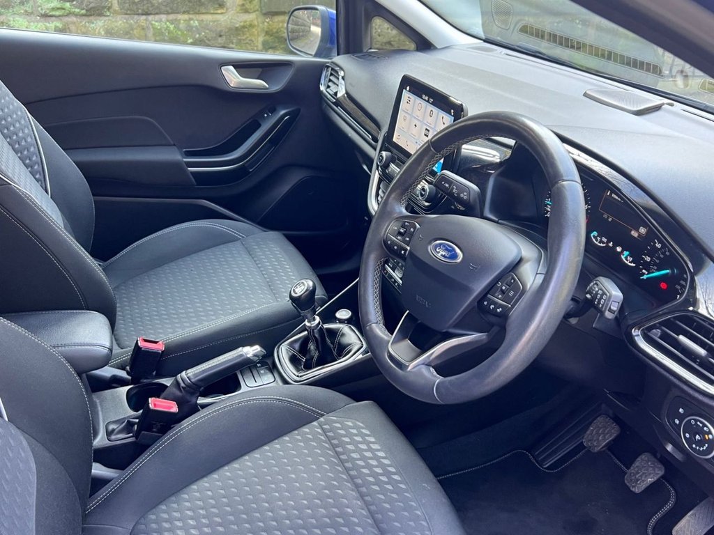 Used Ford Fiesta 2017 for sale - 77976438: Photo 2