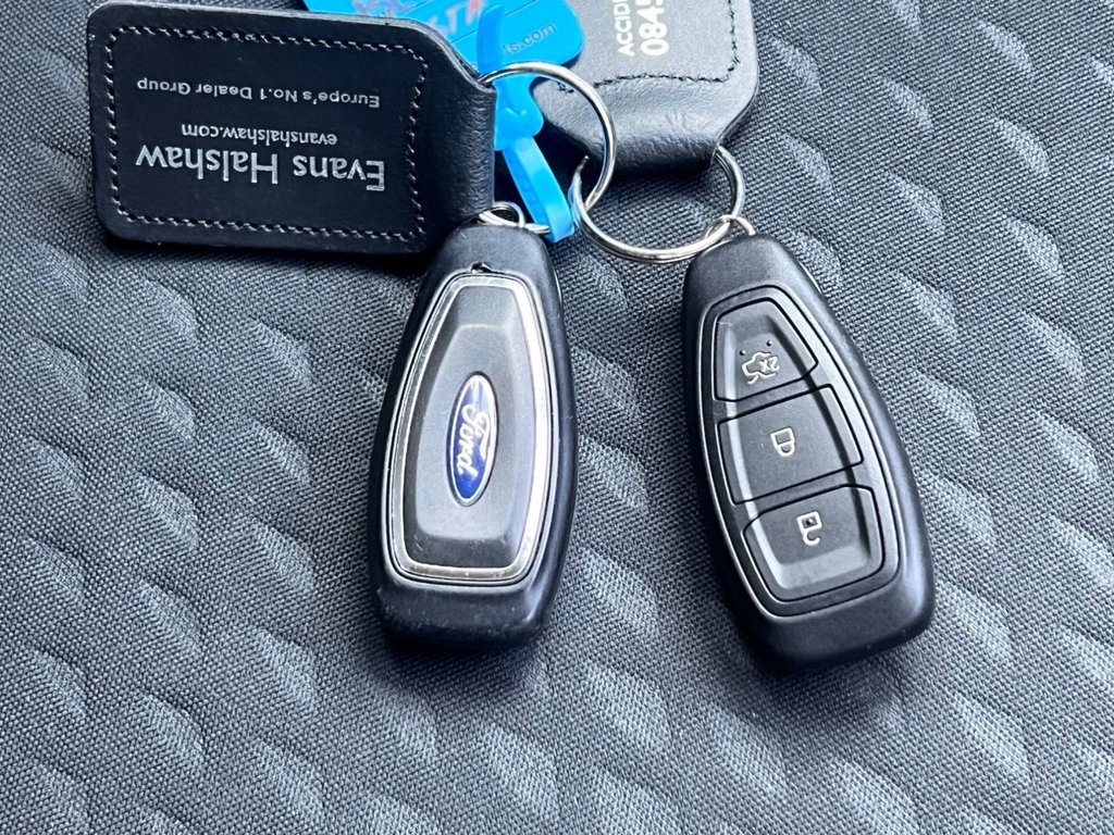 Used Ford Fiesta 2017 for sale - 77976438: Photo 28