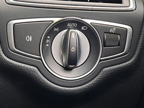 Used Mercedes-Benz C-Class 2019 for sale - 76029648: Photo 29