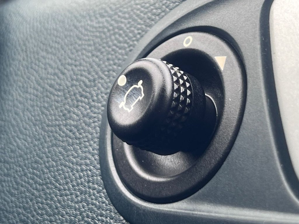 Used Ford Fiesta 2011 for sale - 78082248: Photo 20