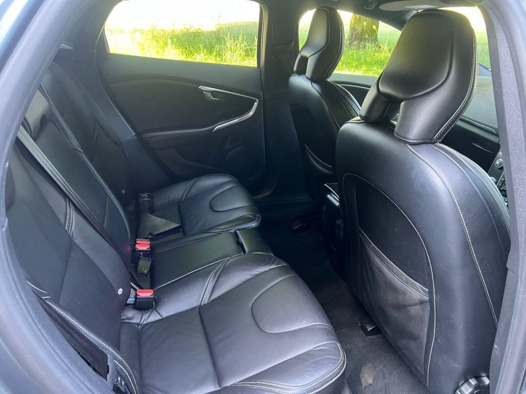 Used Volvo V40 2017 for sale - 78153502: Photo 12