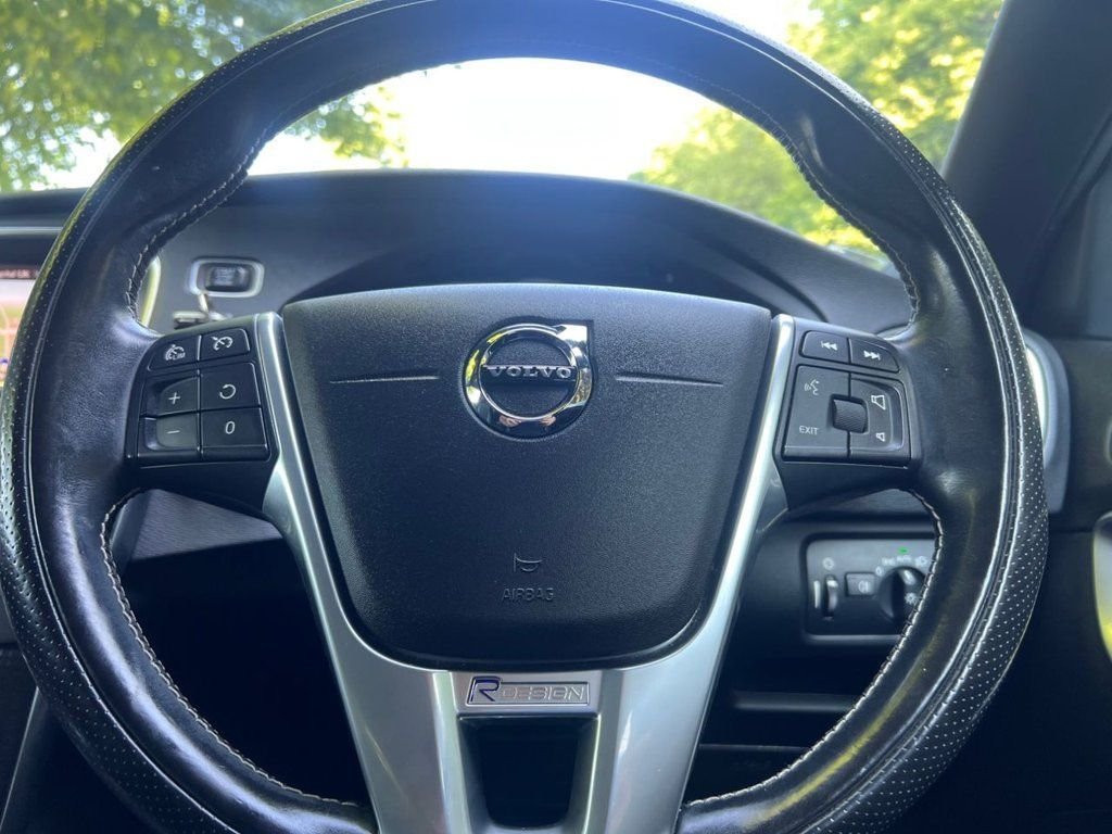 Used Volvo V40 2017 for sale - 78153502: Photo 20