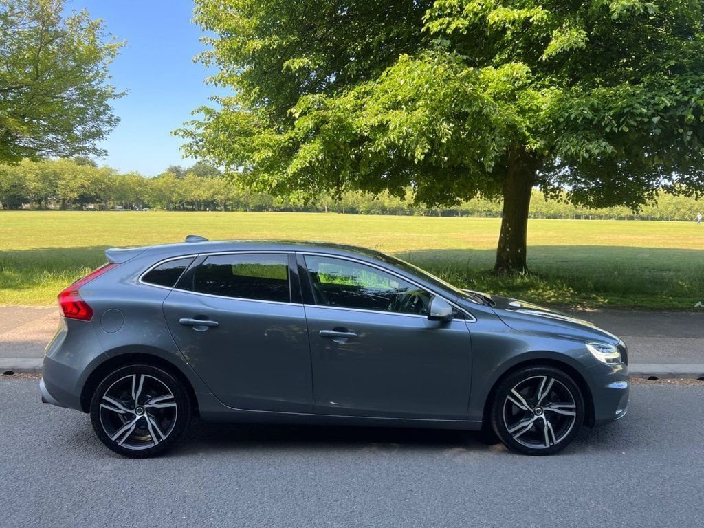 Used Volvo V40 2017 for sale - 78153502: Photo 4