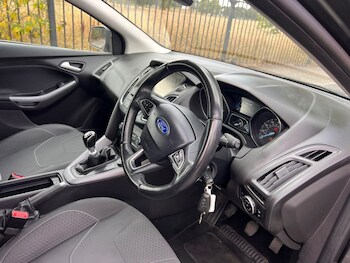 Used Ford Focus 2015 for sale - 75642821: Photo