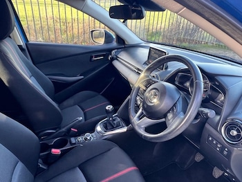 Used Mazda Mazda2 2016 for sale - 76867420: Photo