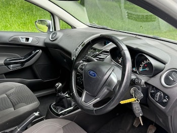Used Ford Fiesta 2015 for sale - 78833213: Photo