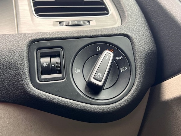 Used Volkswagen Golf 2014 for sale - 75986489: Photo 24