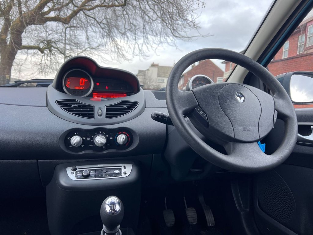 Used Renault Twingo 2013 for sale - 77313320: Photo 19