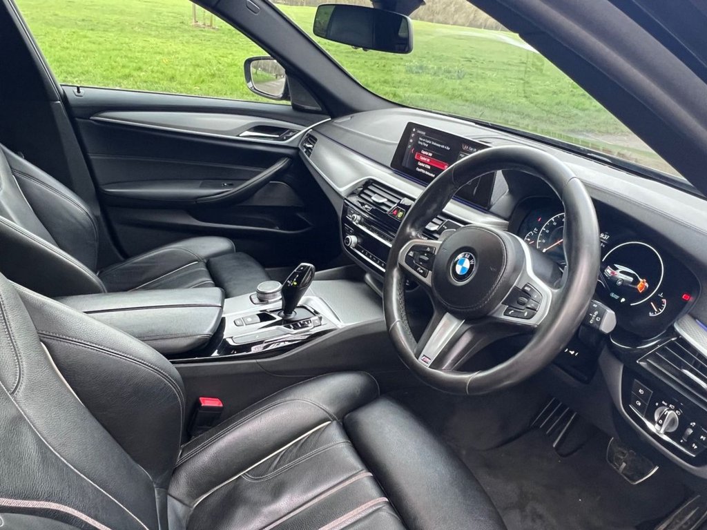 Used BMW 5 Series 2019 for sale - 77654783: Photo 2
