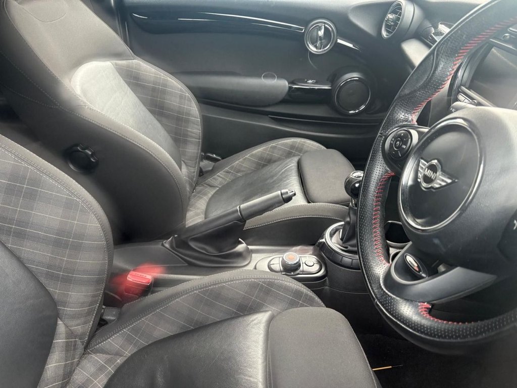 Used MINI Hatch 2016 for sale - 76356175: Photo 2