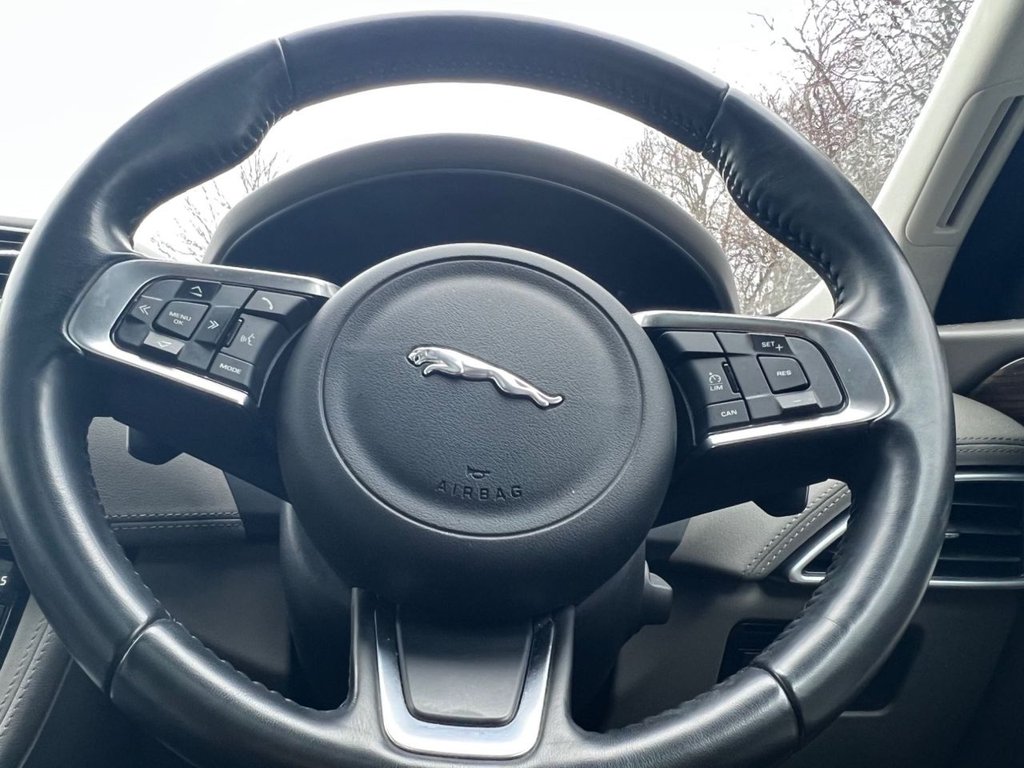 Used Jaguar F-Pace 2017 for sale - 77463713: Photo 36