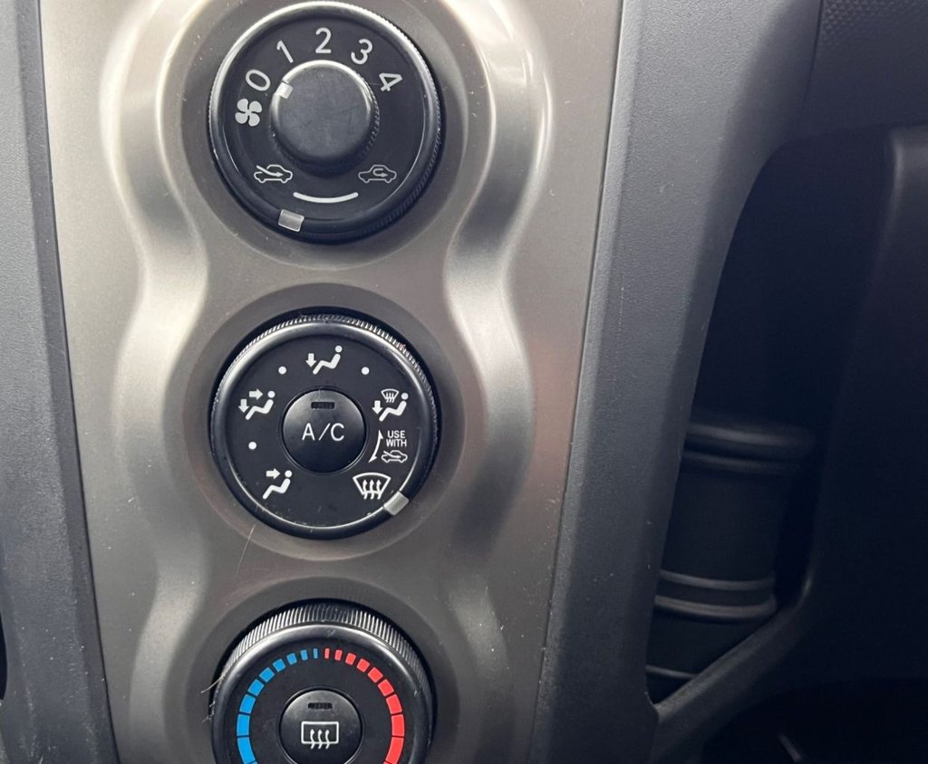 Used Toyota Yaris 2009 for sale - 76417413: Photo 17