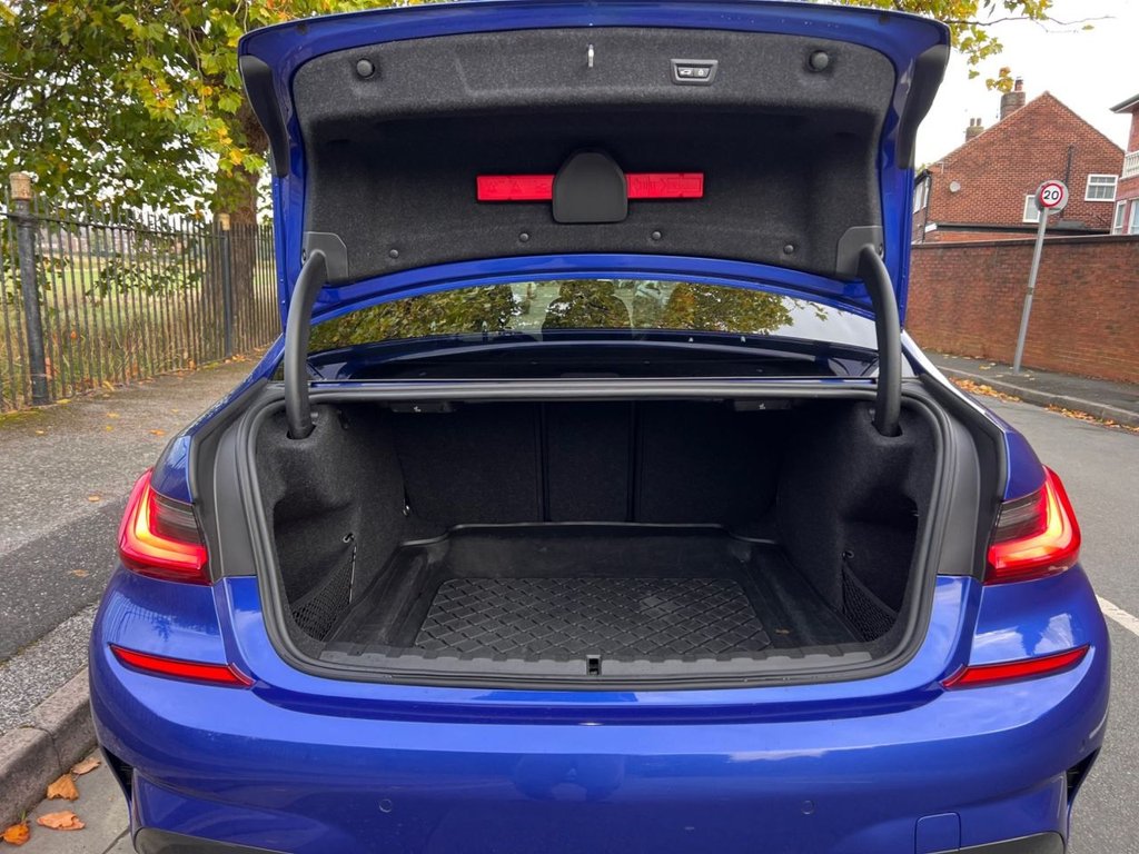 Used BMW 3 Series 2021 for sale - 76147290: Photo 14