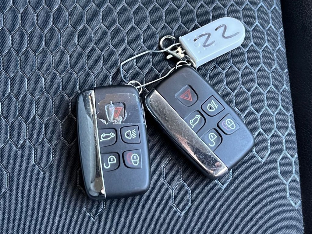 Used Land Rover Discovery Sport 2016 for sale - 76654666: Photo 27