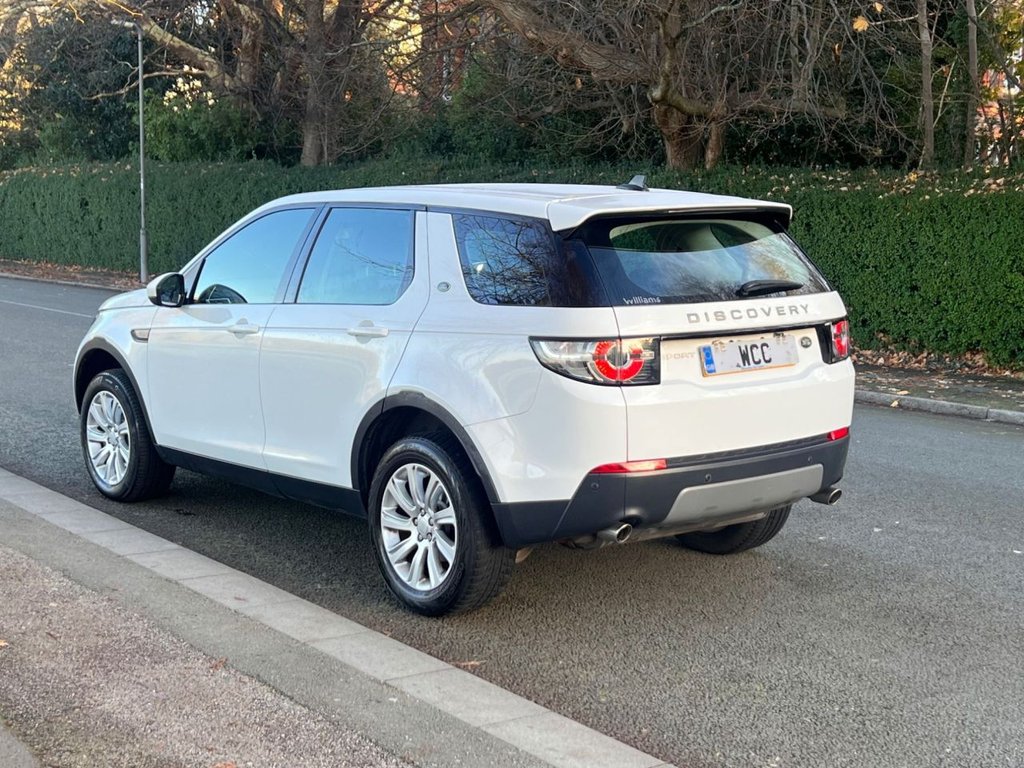 Used Land Rover Discovery Sport 2016 for sale - 76654666: Photo 9