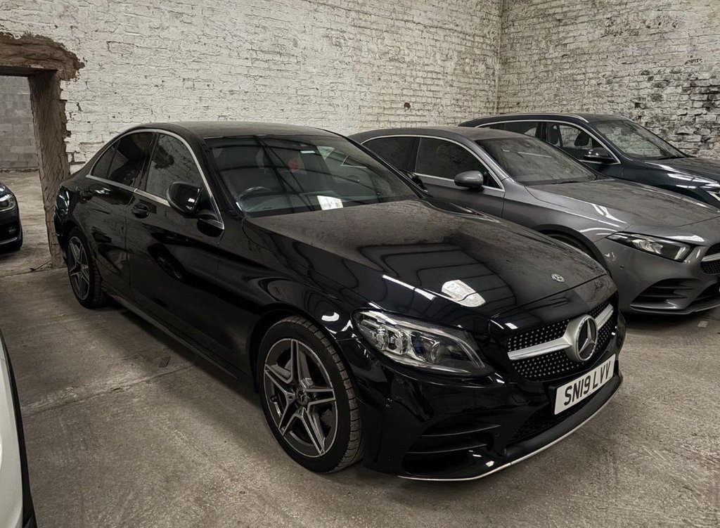 Used Mercedes-Benz C Class 2019 for sale - 76950142: Photo 2