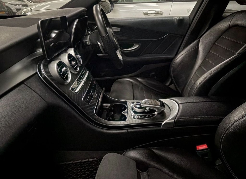 Used Mercedes-Benz C Class 2019 for sale - 76950142: Photo 3