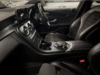 Used Mercedes-Benz C Class 2019 for sale - 76950142: Photo