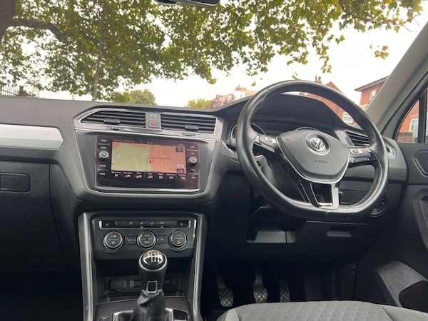 Used Volkswagen Tiguan 2018 for sale - 75998029: Photo 25